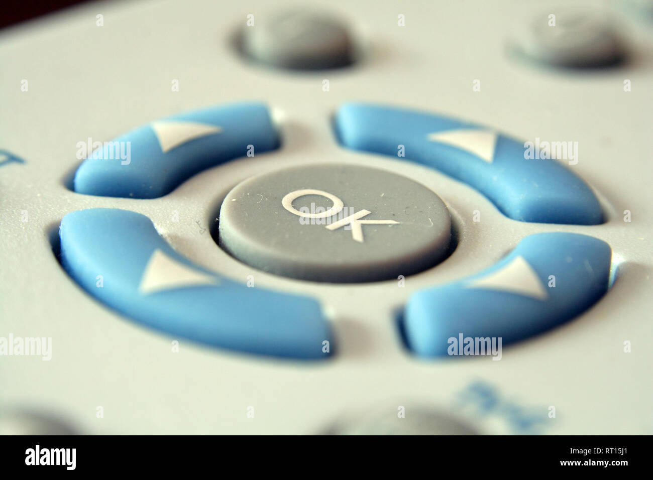 Fragment der Fernbedienung Mit der OK-Taste Stockfoto