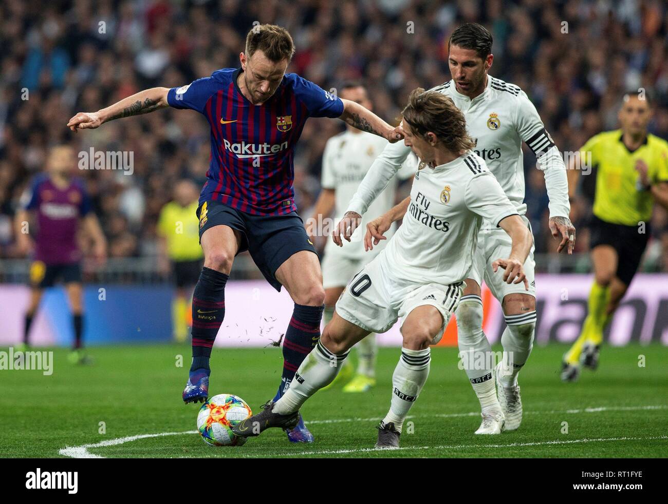 Madrid Spanien 27 Feb 2019 Von Real Madrid Luka Modric R In Aktion Gegen Den Fc Barcelona Ivan Rakitic L Wahrend Der Zweiten Etappe Spanien Konig Cup Halbfinale Zwischen Real Madrid Und