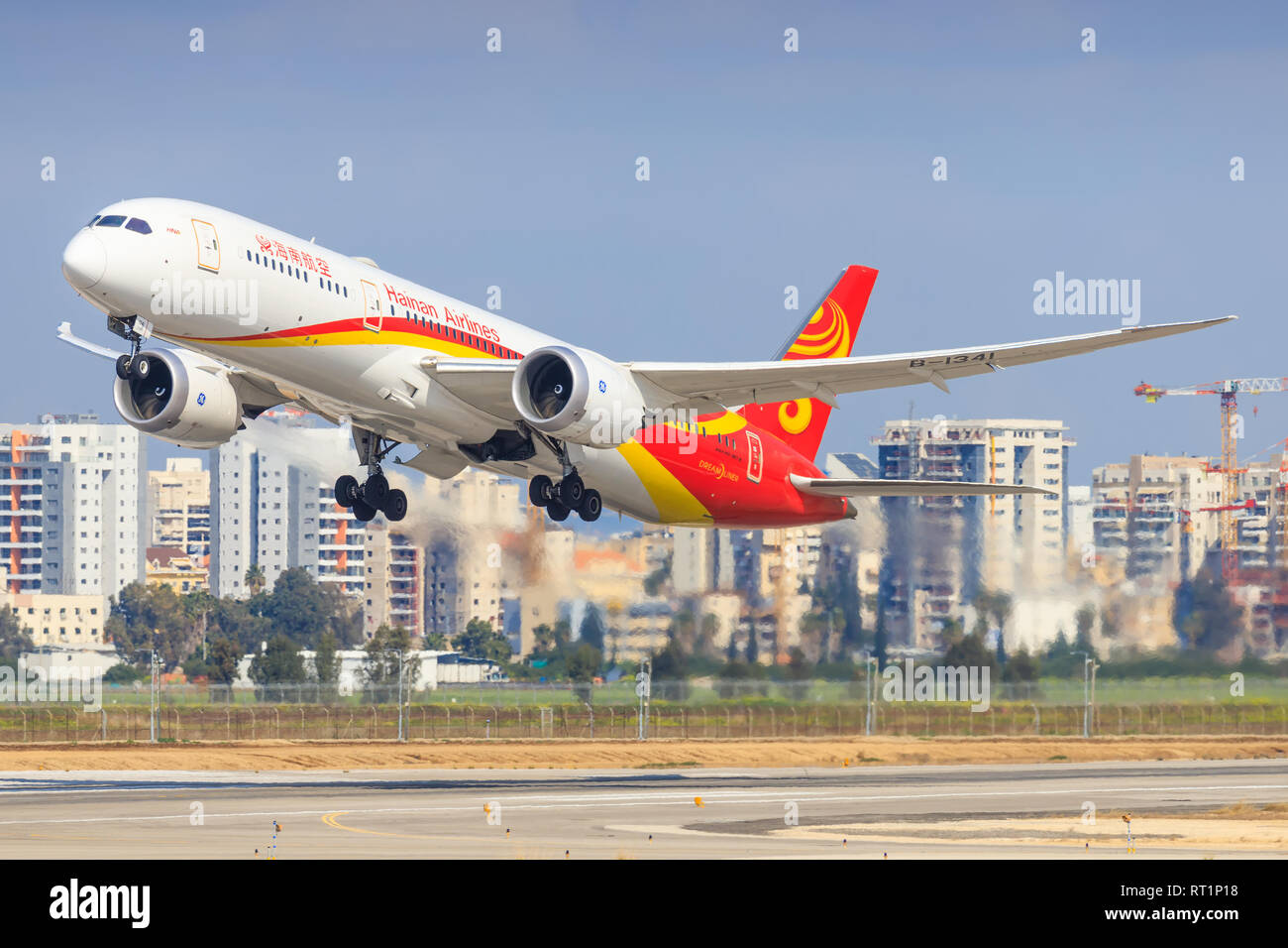 TEL AVIV, Israel - 24. Februar 2019: Boeing 787 von Hainan auf dem Ben-Gurion International Airport. Stockfoto