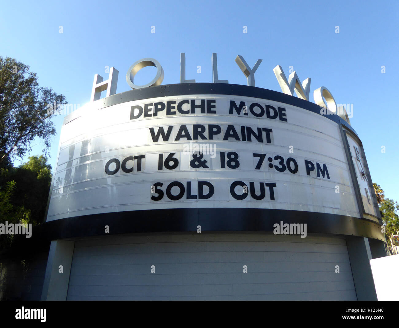 HOLLYWOOD, CA - 16. Oktober: einen allgemeinen Überblick über das Festzelt an Depeche Mode 'Global Spirit Tour" am 16. Oktober 2017 in der Hollywood Bowl in Hollywood, Kalifornien. Foto von Barry King/Alamy Stock Foto Stockfoto