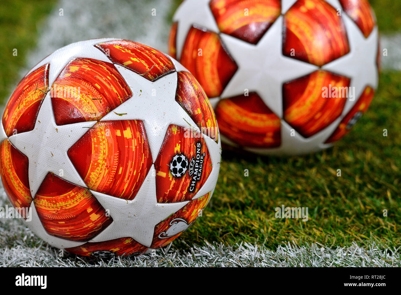 Champions league final ball Fotos und Bildmaterial in hoher Auflösung Alamy