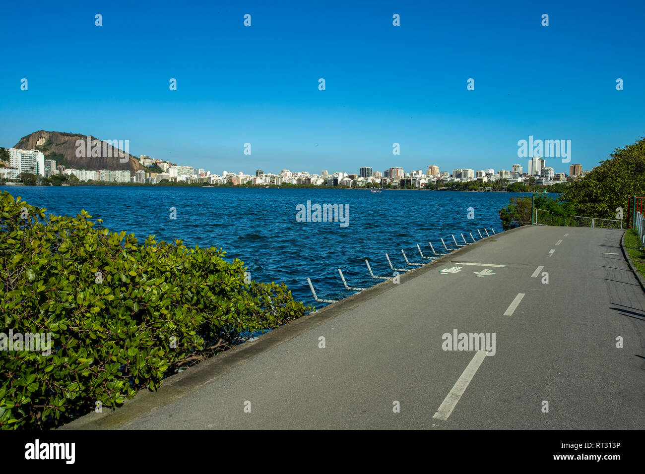 Wundervolle Stadt. Wunderbare Orte in der Welt. Lagune und Nachbarschaft von Ipanema in Rio de Janeiro, Brasilien Südamerika. Stockfoto