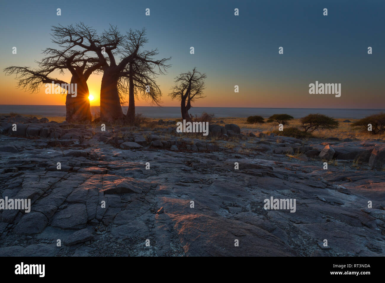 Sonnenaufgang an der Kubu Insel Stockfoto