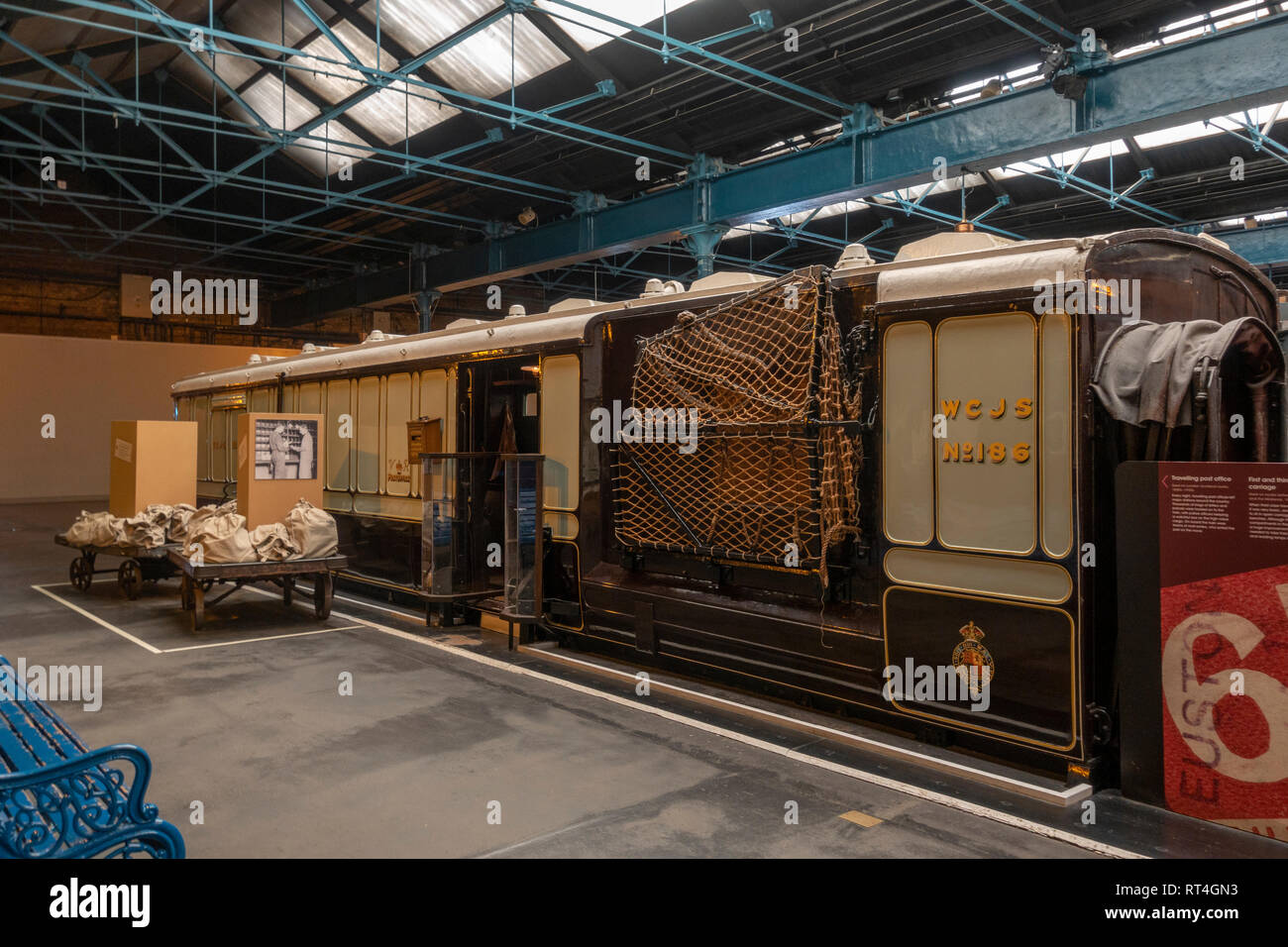 Reisen Post (TPO) Schlitten (1880er-1930) auf die Anzeige in der National Railway Museum, York, UK. Stockfoto