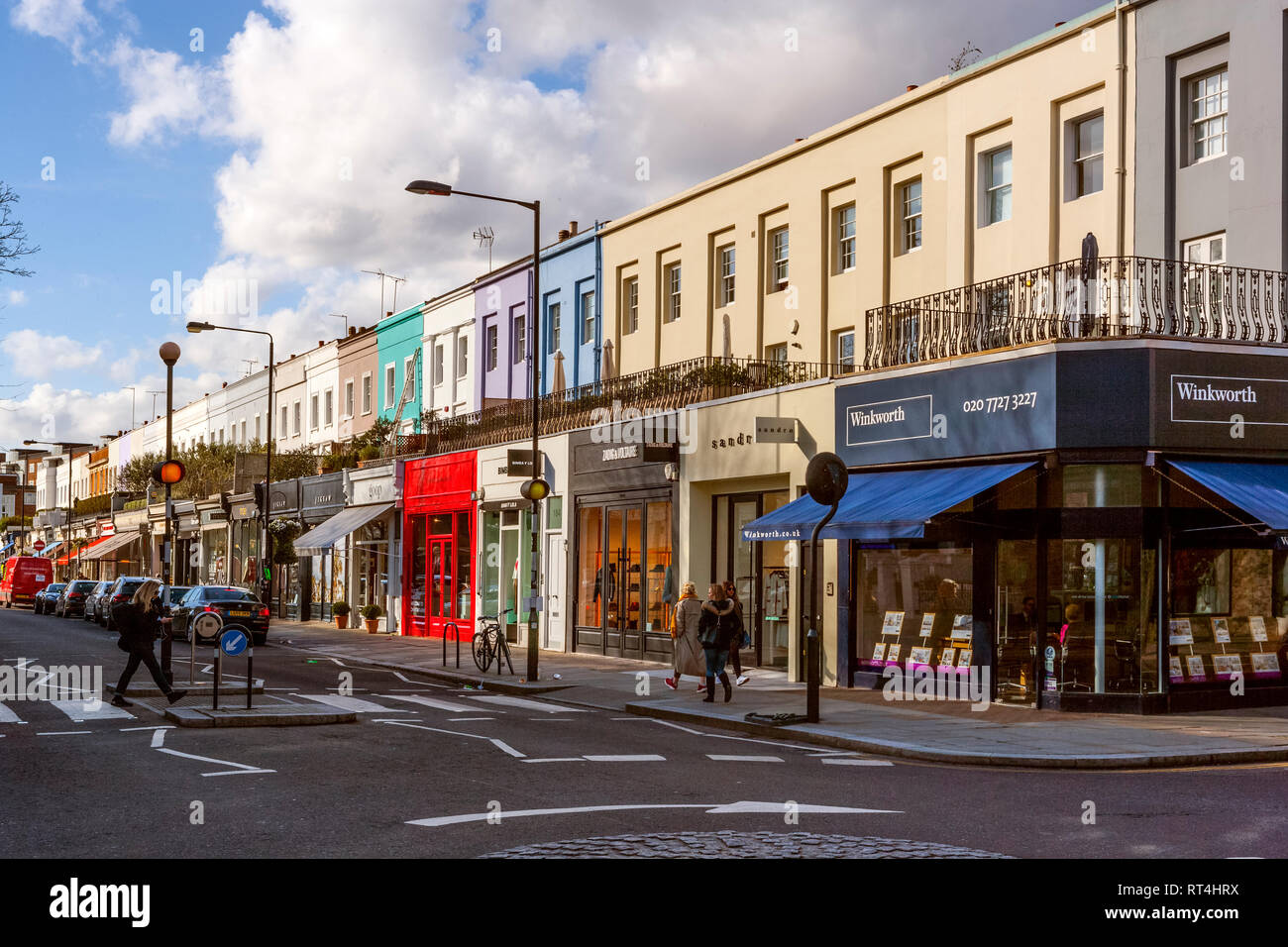 Hell gestrichenen Fassaden und Geschäfte, Westbourne Grove, Notting Hill, London Stockfoto