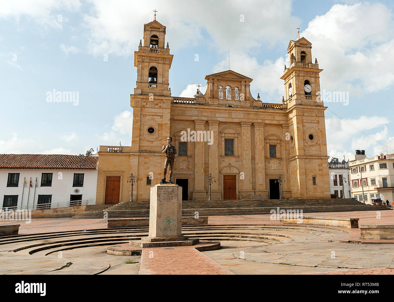 Außenansicht der Basilika Unserer Lieben Frau vom Rosenkranz von Chiquinquirá - Kolumbien Stockfoto