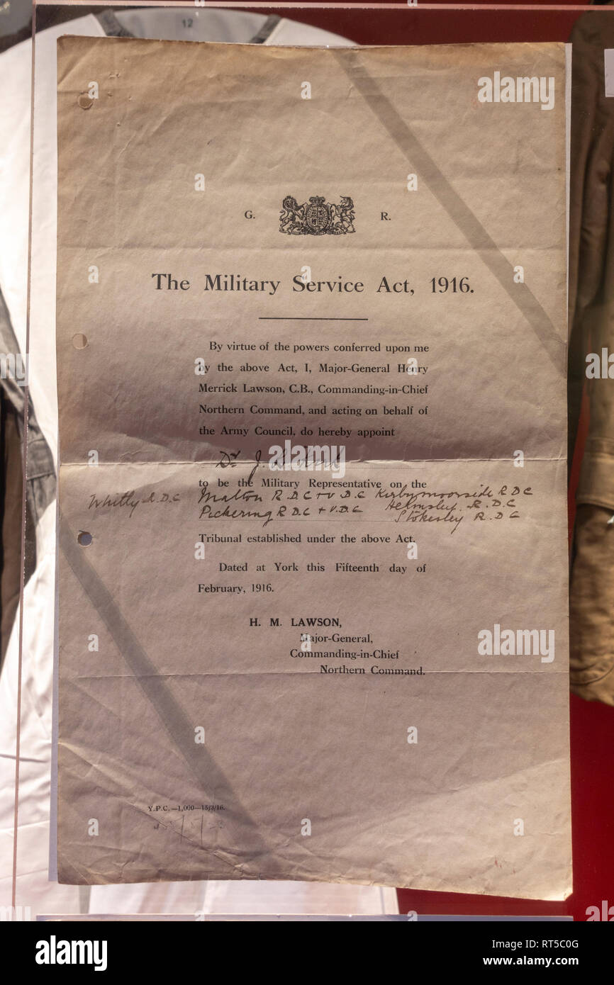Anamnesebogen Termin militärischen Service Act 1916 Form, York Castle Museum, York, Yorkshire, Großbritannien. Stockfoto