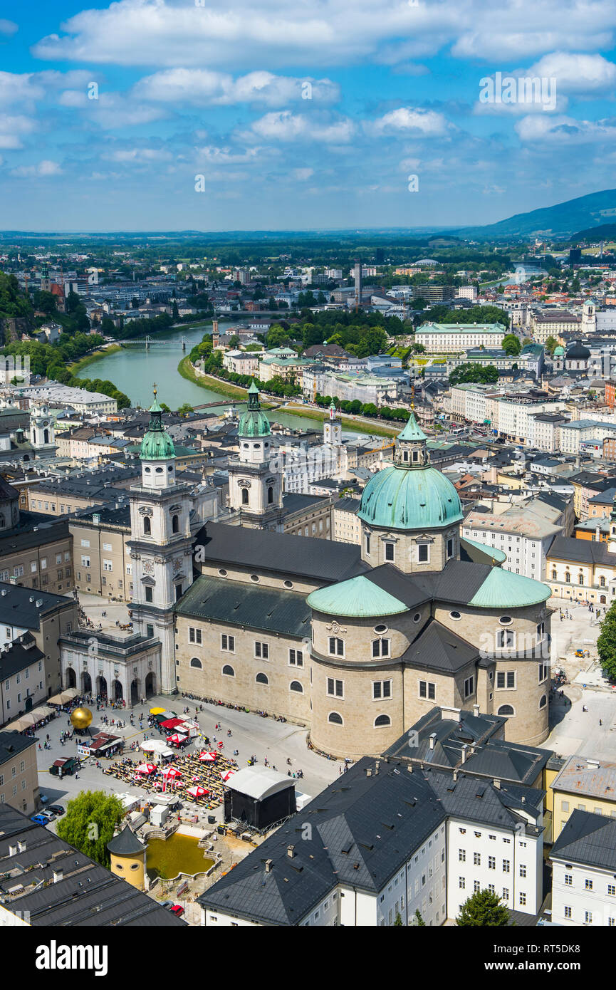 Austraia, Salzburg Land, Salzburg, Salzburger Dom und Blick auf die Stadt Stockfoto