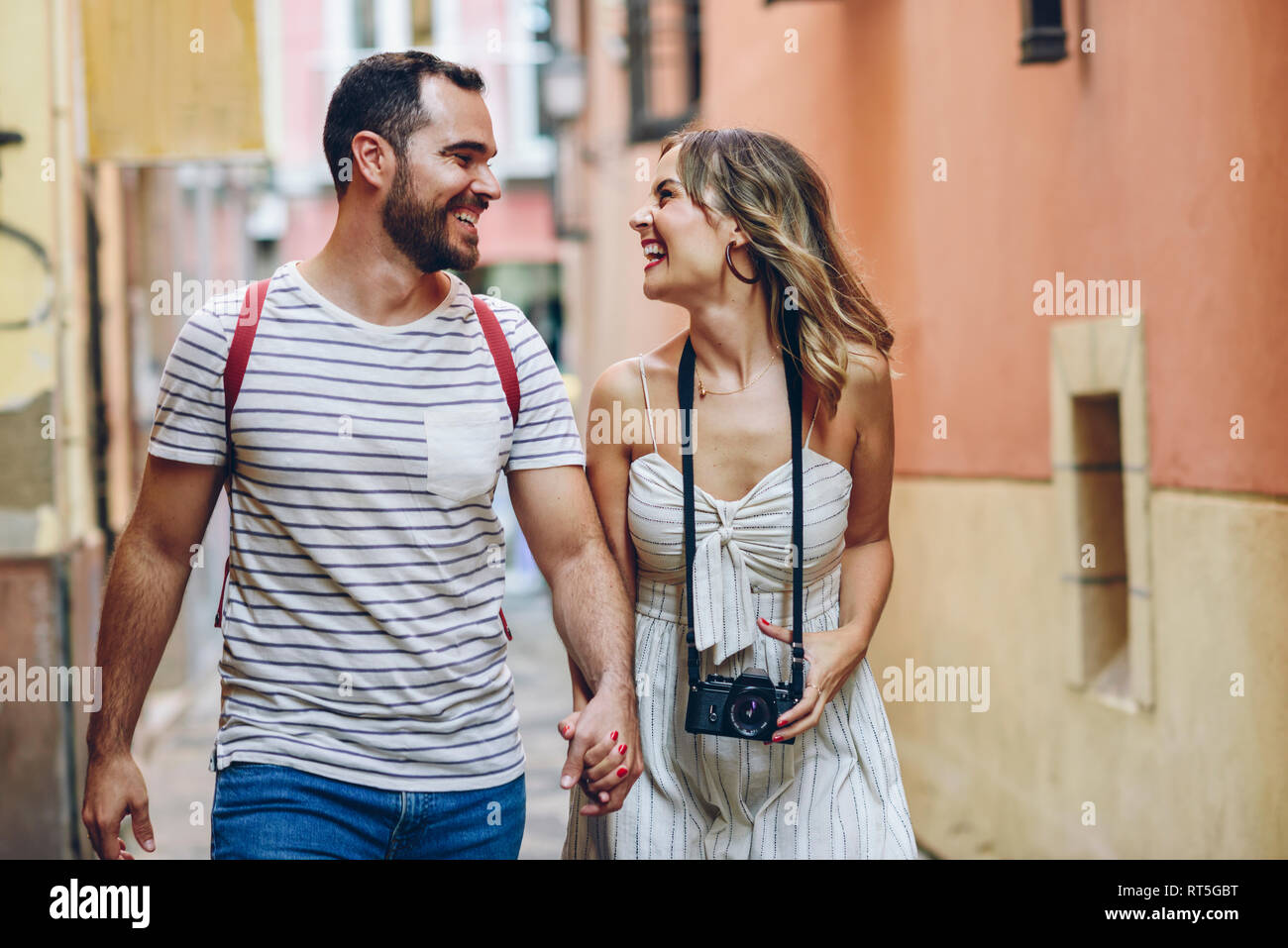 Spanien, Andalusien, Malaga, gerne mit touristischen Paar in der Stadt Stockfoto