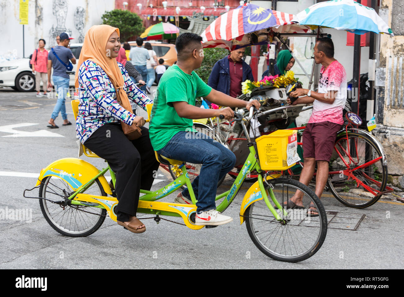 George Town, Penang, Malaysia. Malaysische Paar Fahrrad für Zwei gebaut. Stockfoto