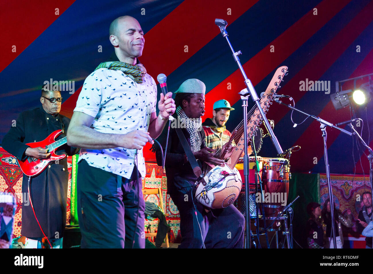 Afriquoi live auf Beltane Fire Festival, Sussex, UK Stockfoto
