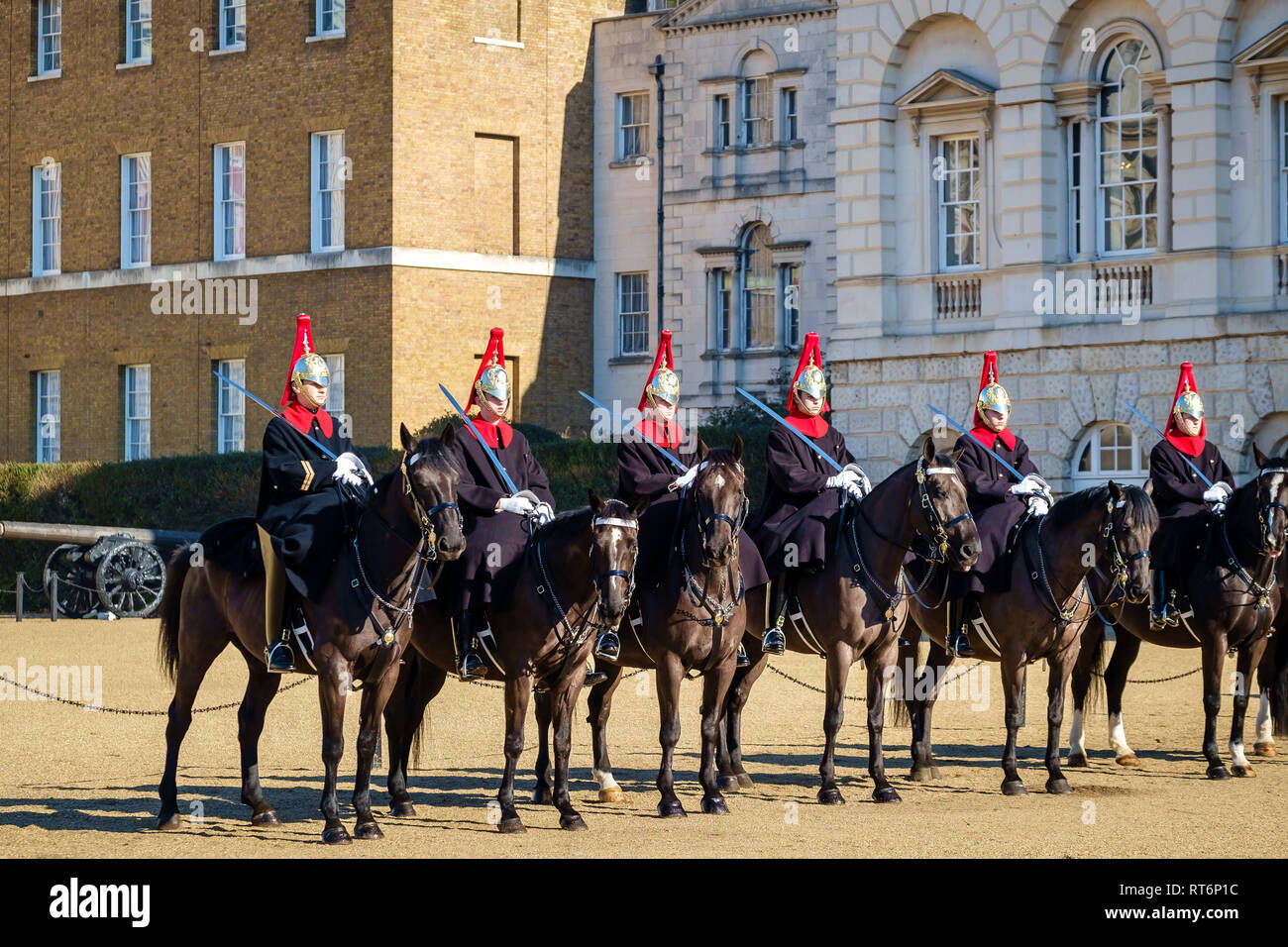 LONDON, UK, 25. Februar 2019: Horse Guards Parade und Ändern der Guard Zeremonie in London Stockfoto