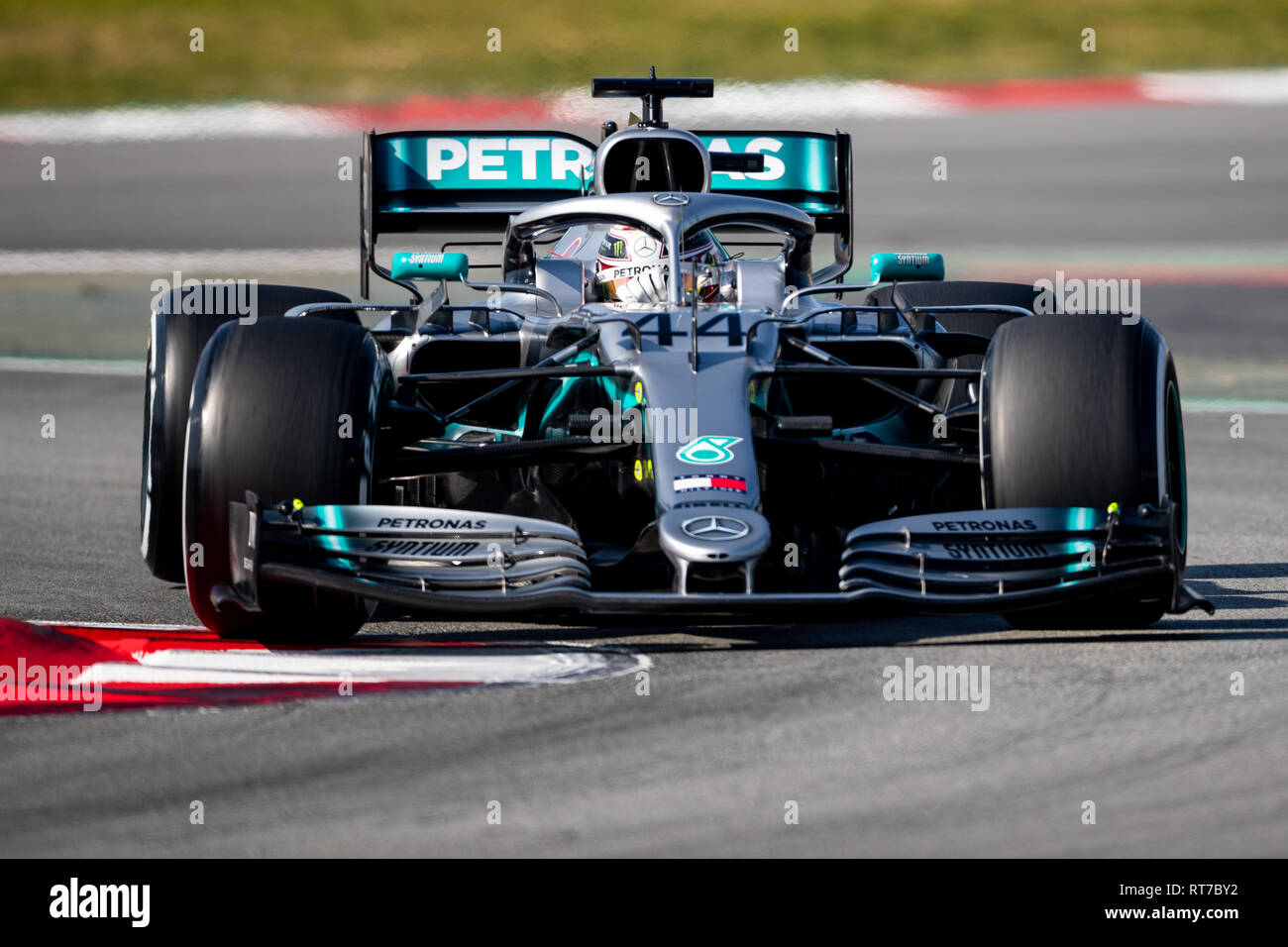 Montmeló, Katalonien, Spanien. 28 Feb, 2019. Lewis Hamilton von MERCEDES AMG PETRONAS Formel 1 Team in Aktion während der zweiten Woche F1 Test Tage in Montmelo Circuit, Katalonien, Spanien. Credit: SOPA Images Limited/Alamy leben Nachrichten Stockfoto