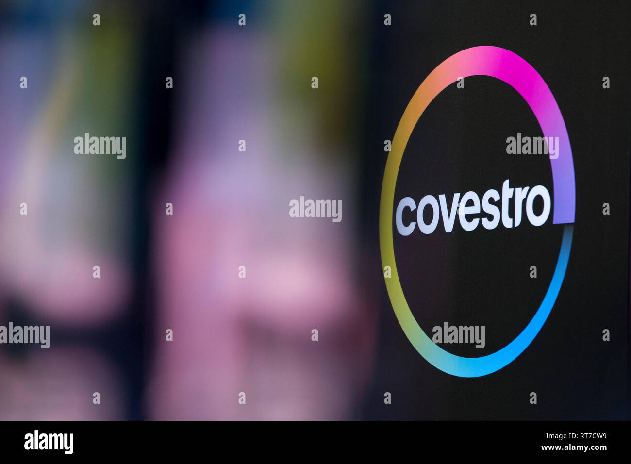 Düsseldorf, Deutschland. 25 Feb, 2019. Die Covestro logo, Funktion, randmotiv, Symbol Foto, eine® Balance Pressekonferenz von COVESTRO AG in Düsseldorf am 26.02.2019. € | Nutzung der weltweiten Kredit: dpa/Alamy leben Nachrichten Stockfoto
