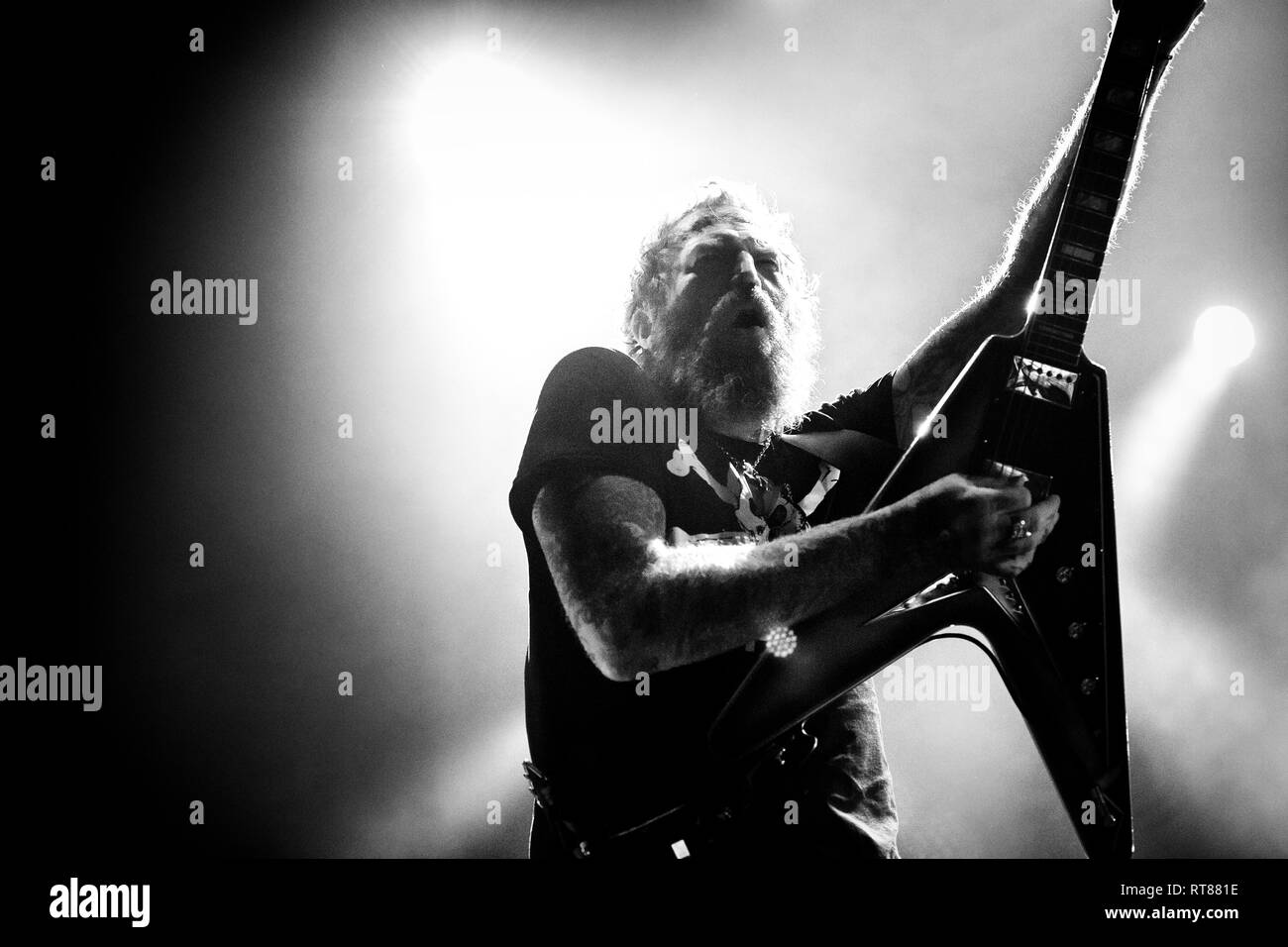 Norwegen, Oslo - Februar 3, 2019. Die amerikanische metal band Mastodon führt ein Live Konzert in Oslo Spektrum in Oslo. Hier Gitarrist Brent Hinds gesehen wird live auf der Bühne. (Foto: Gonzales Foto - Terje Dokken). Stockfoto