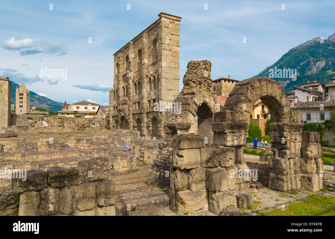 Aosta, Aostatal, Italien. Das Römische Theater, in der zweiten Hälfte der Regierungszeit des Augustus gebaut. In der Römerzeit war die Stadt bekannt als Augusta Pra Stockfoto