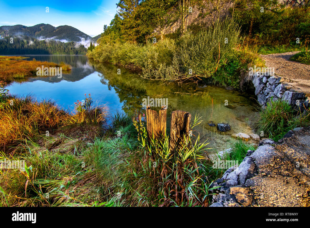 Entspannen auf See Weitsee in Reit im Winkl Bayern Deutschland Stockfoto