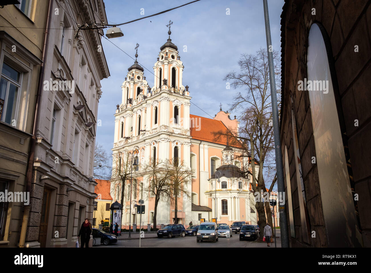 Litauen, Vilnius. St Catherine's Kirche, ursprünglich im Besitz eines Benediktinerklosters, wurde nach einem großen Brand im Jahr 1737 in Vilnius. Stockfoto