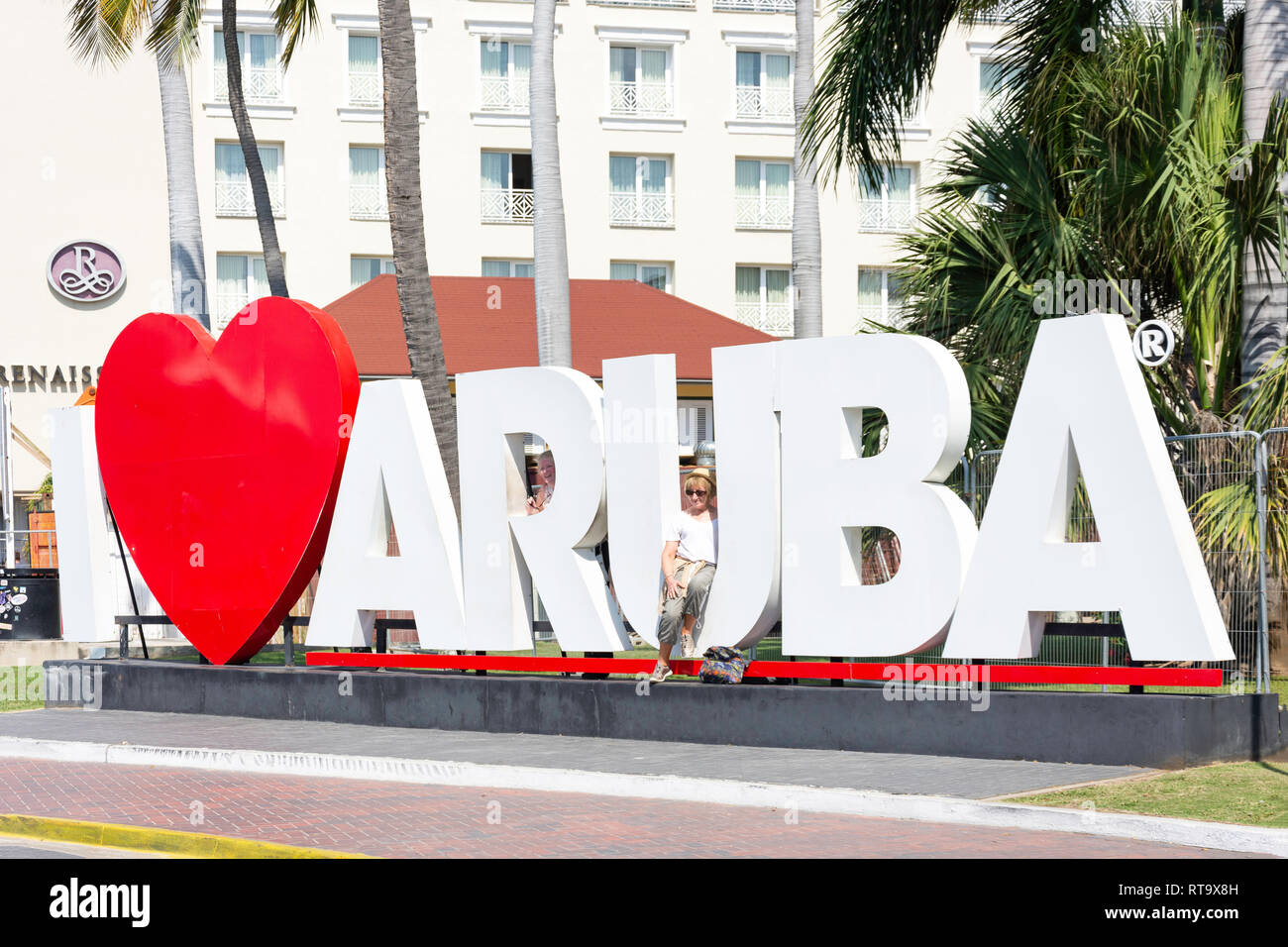 "Ich liebe die Aruba" Schild, Lloyd G. Smith Blvd, Oranjestad, Aruba, ABC-Inseln, Leeward Antillen, Karibik Stockfoto