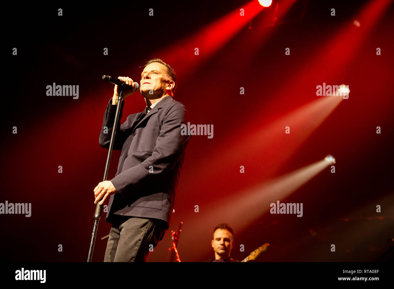 Diakon Blau, Cliffs Pavilion, Southend, Essex © clarissa Debenham/Alamy Stockfoto