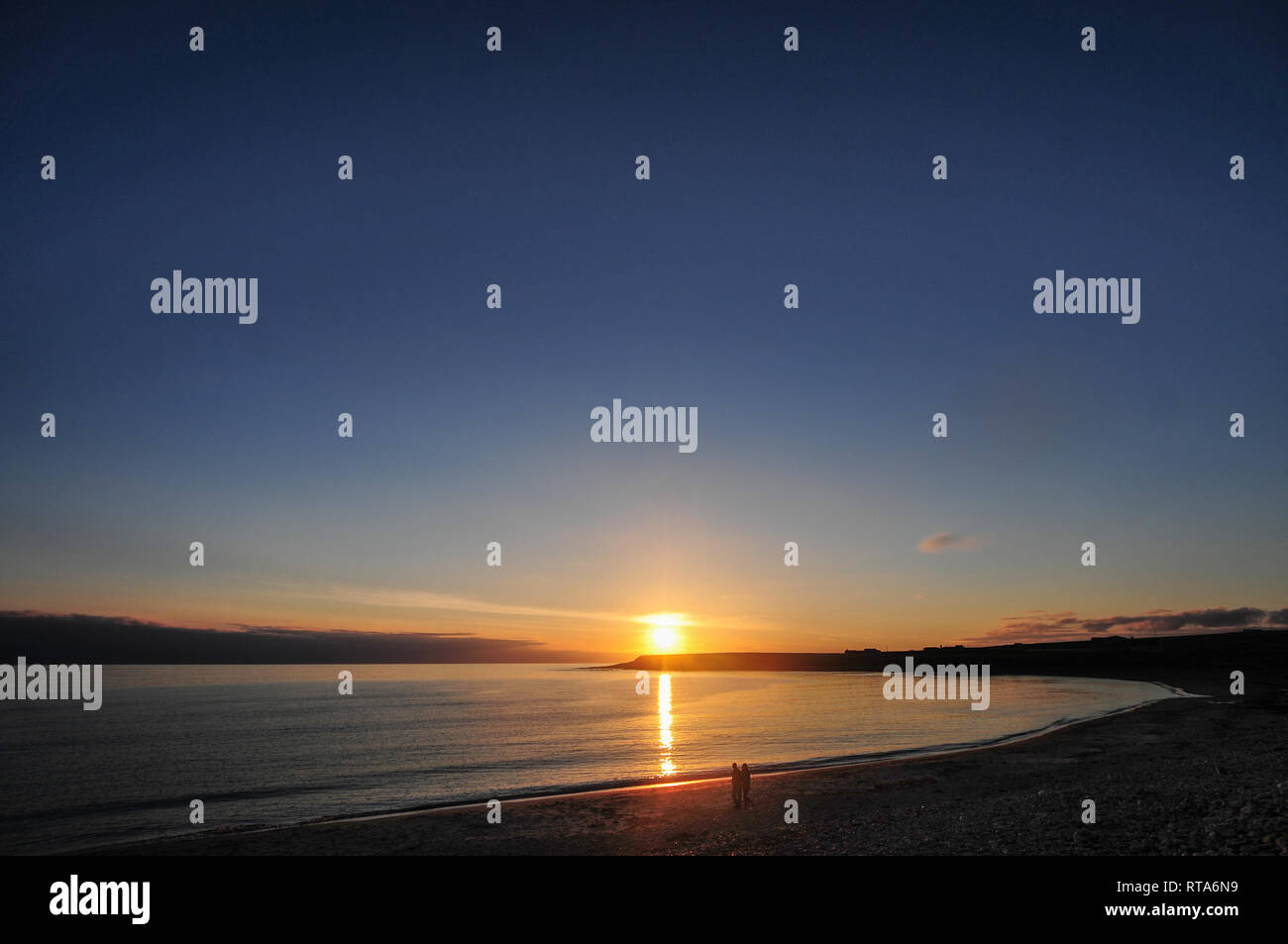 Atemberaubenden Sonnenuntergang auf Orkney, Schottland Stockfoto