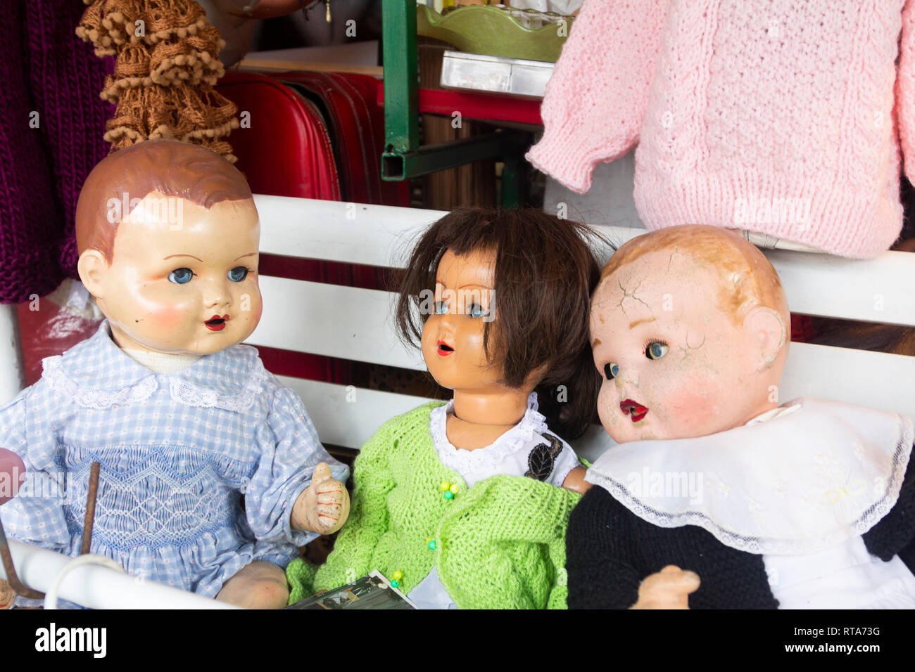 Buenos Aires/Argentinien 15/06/2014. Verkauf von antiken Puppen für Sammler von Antiquitäten Messe von Barrancas Station, San Isidro Nachbarschaft. Stockfoto