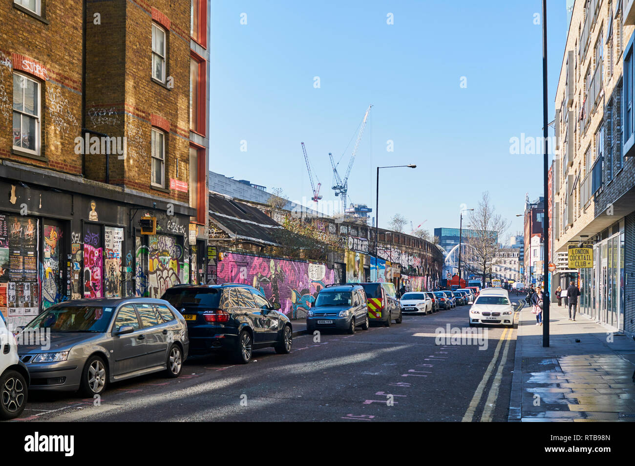 Sclater Street in Shoreditch, East London UK, mit Street Art und Graffiti Stockfoto