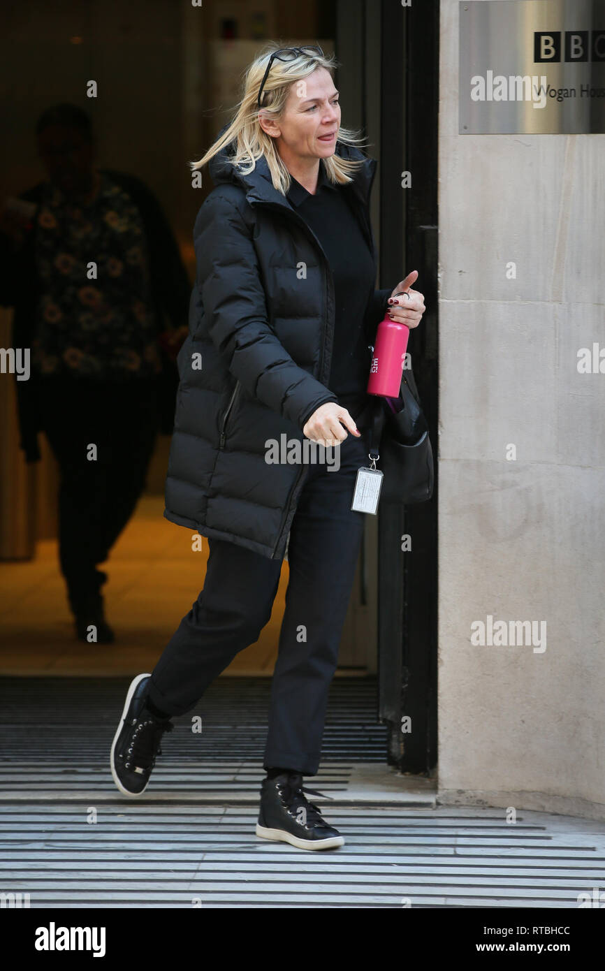 Zoe Ball gesehen BBC Radio 2 Studios verlassen und bekommen einen Kaffee von Pret A Manger - London mit: Zoe Ball Wo: London, Vereinigtes Königreich, wenn: 28 Jan 2019 Credit: WENN.com Stockfoto