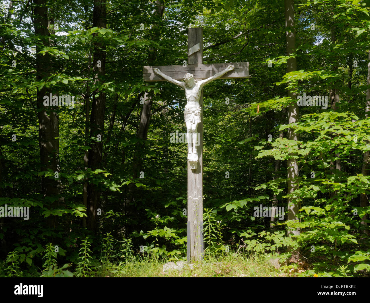 Quebec, Kanada. Eine lebensgroße Kruzifix im Freien. Stockfoto