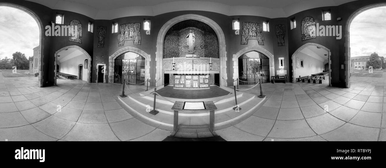 360 Grad Ansicht der Kapelle in Aylesford Priory, Kent, Großbritannien. Stockfoto