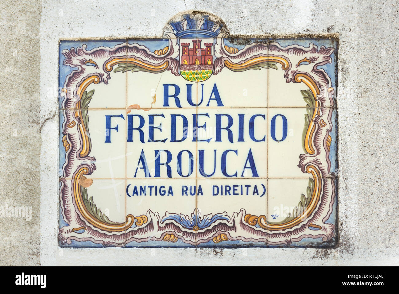 Ein Schild mit der Aufschrift Rua Frederico Arouca. Cascais, Portugal Stockfoto