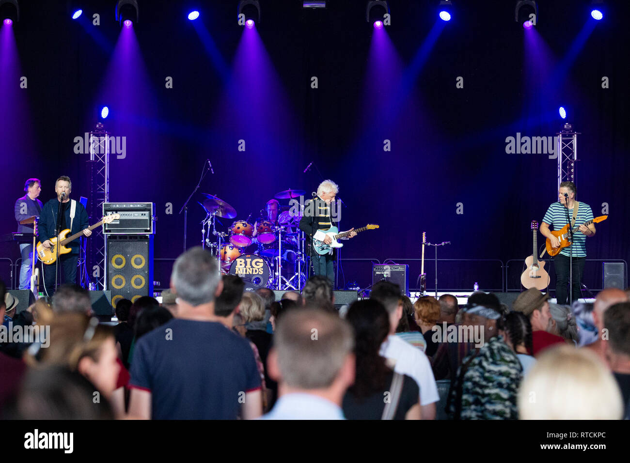 Große Köpfe, Im Park Festival, Southend, Essex © clarissa Debenham/Alamy Stockfoto