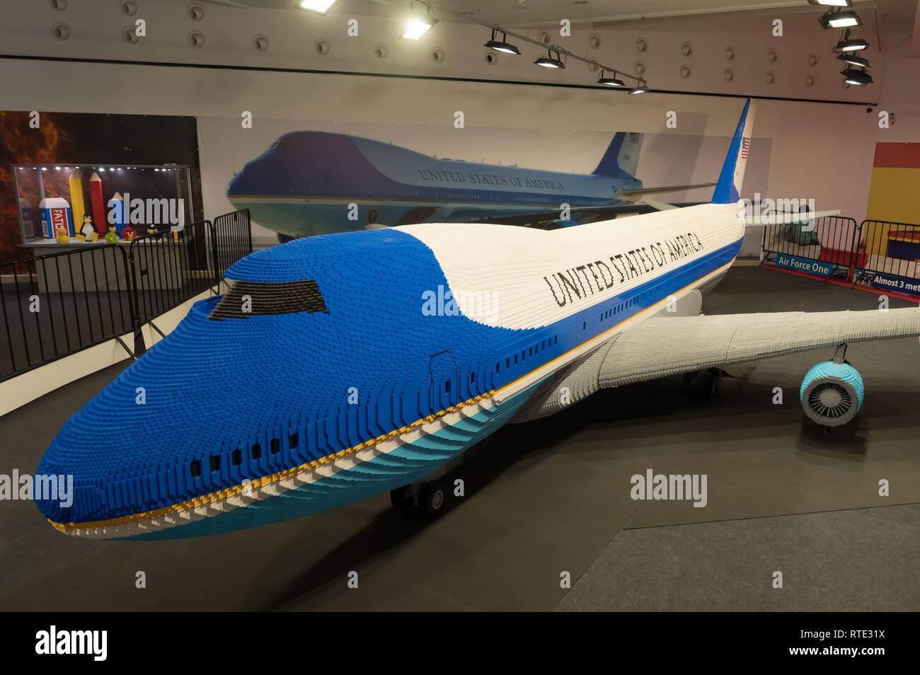 Lego airplane -Fotos und -Bildmaterial in hoher Auflösung – Alamy