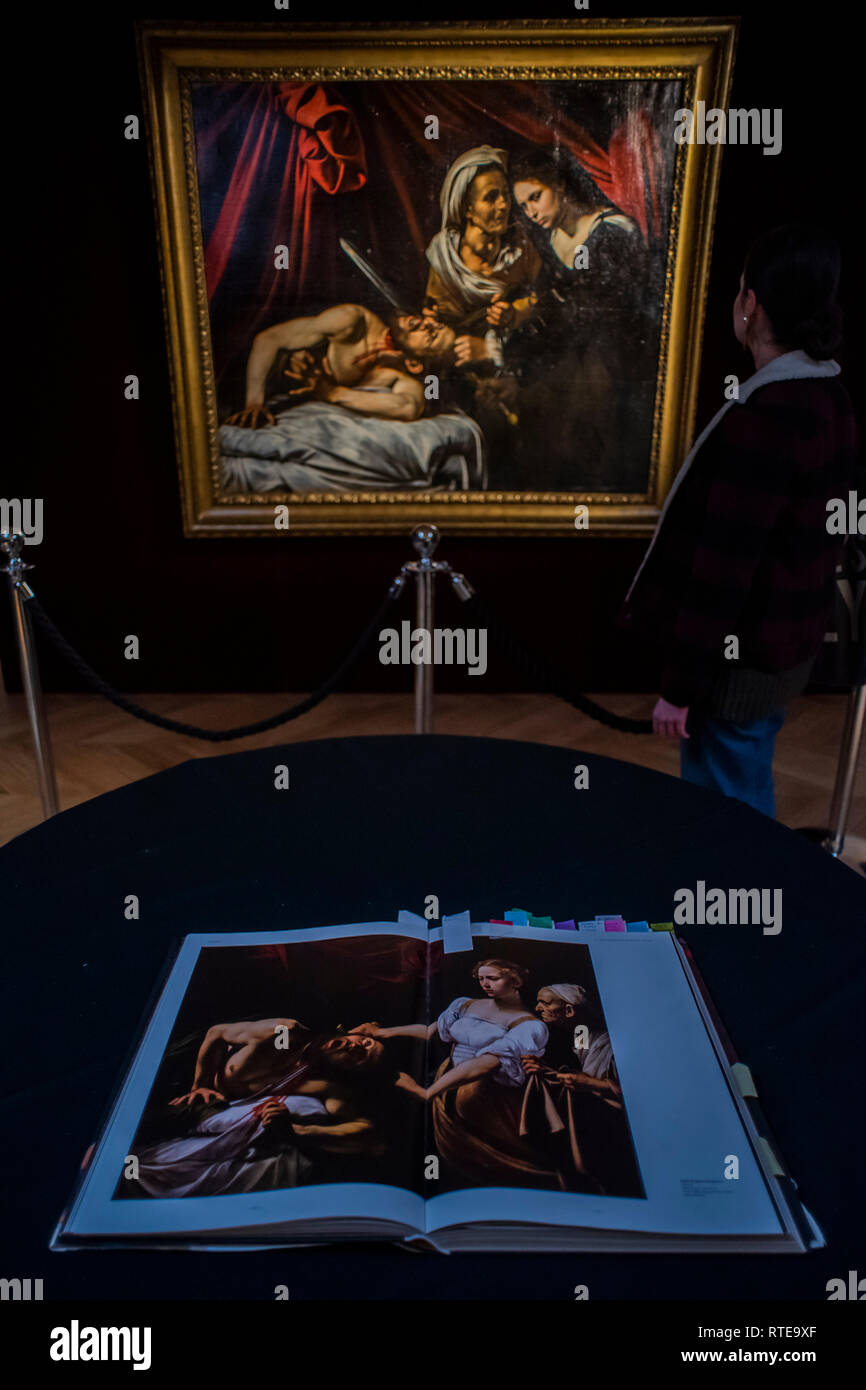 London, Großbritannien. 1. März, 2019. Das Bild ist ähnlich wie bei einem der gleichen Namen von Caravaggio in 1600 gemalt, in dem Buch gesehen - Judith Enthauptung claimmed Holofornes ist eine verlorene Caravaggio und im Wert von über £ 100 m. Es wurde durch den Unfall in Toulouse Dachgeschoss in 2014 gefunden und hat sich im Laufe von der Kunstgeschichte Experten gewälzt worden und wissenschaftlich analysiert. Als Ergebnis ein sehr überzeugendes Argument gemacht wurde, dass es sich um von 1607 und von Caravaggio. Es wird in diesem Sommer ohne eine Reserve verkauft werden und ist derzeit auf der Colnaghi in London. Credit: Guy Bell/Alamy leben Nachrichten Stockfoto