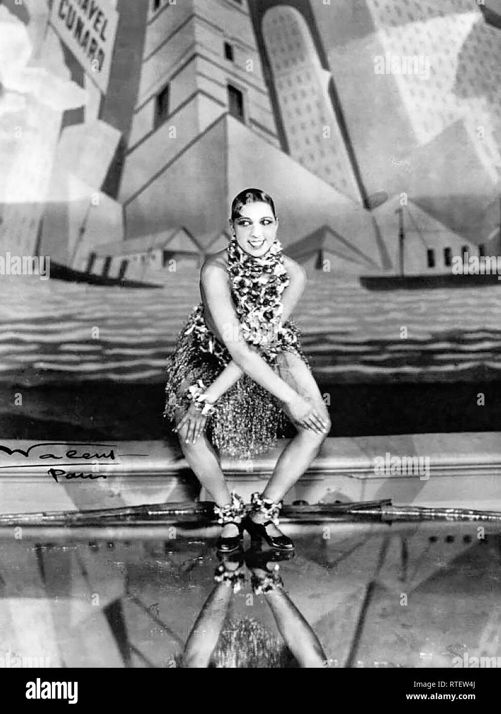 Josephine Baker tanzen die Charleston an der Folies-Bergère, Paris - Revue La Folie du jour - Tanz - 1926 Stockfoto