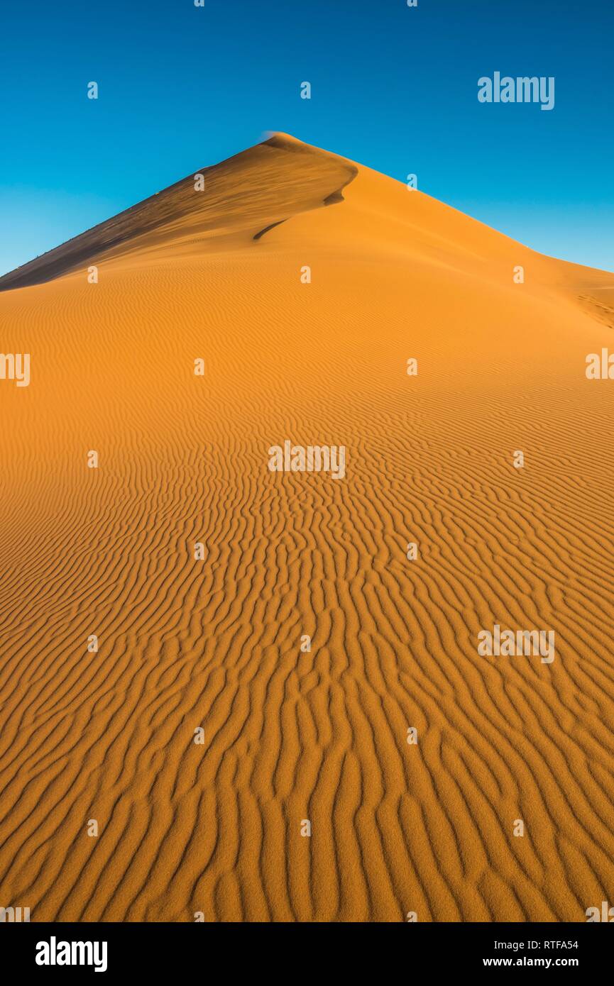 Riesige sanddune Düne 45, Namib-Naukluft-Nationalpark, Namibia Stockfoto