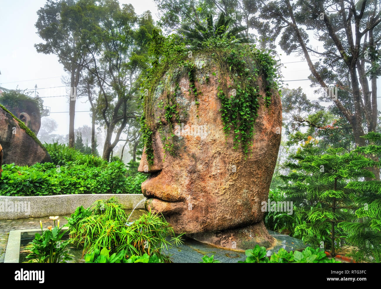 Skulptur an der Ba Na Hügel in Vietnam. Stockfoto