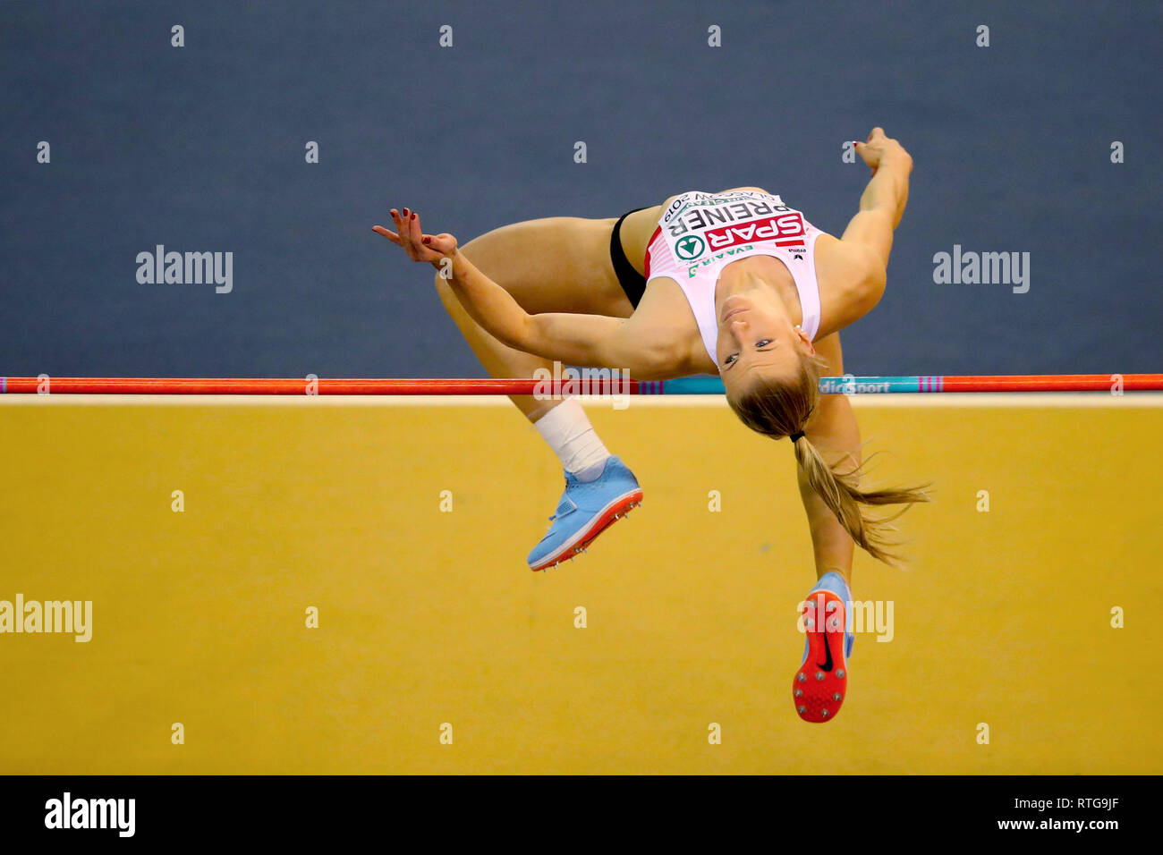 Österreichs Verena Preiner konkurriert im Fünfkampf der Frauen Hochsprung während des Tages eine der Europäischen Indoor Leichtathletik WM im Emirates Arena, Glasgow. Stockfoto