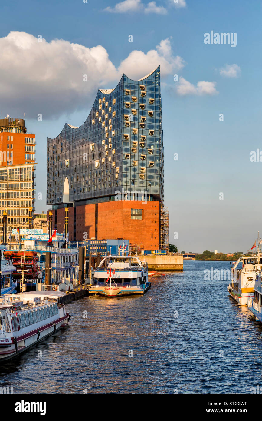 Elbphilharmonie (2017), Elbphilharmonie, HafenCity, Hamburg, Deutschland Stockfoto