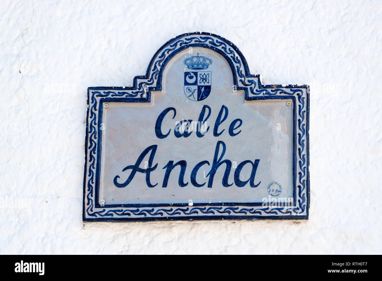 Calle Ancha in Mairena, ein kleines Dorf auf einem Hügel in der Region Alpujarras in Andalucia, Spanien Stockfoto
