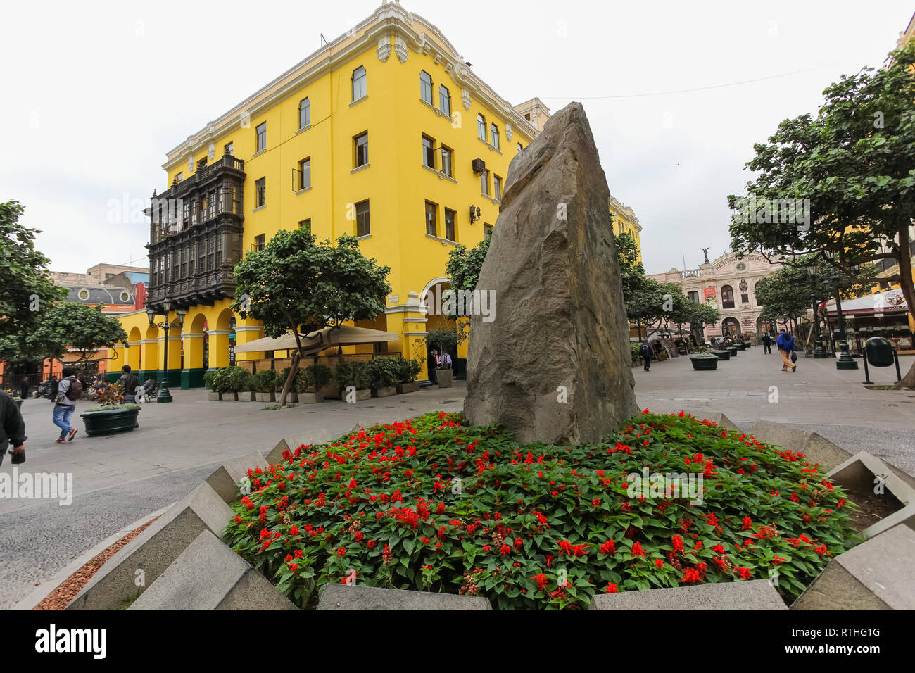 Lima Peru, Juni 2018: Wanka in Granodiorit, Anden basal Stein, Hommage der Stadt Lima der Taulichusco el Viejo, der letzte seiner einheimischen Herrscher. Stockfoto