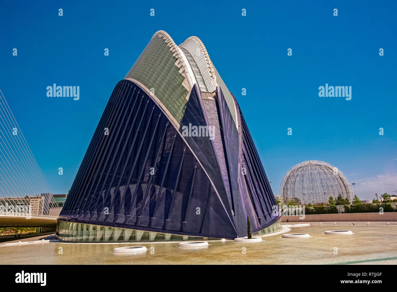 Spanien Valencia die Stadt der Künste und Wissenschaft Agora Stockfoto