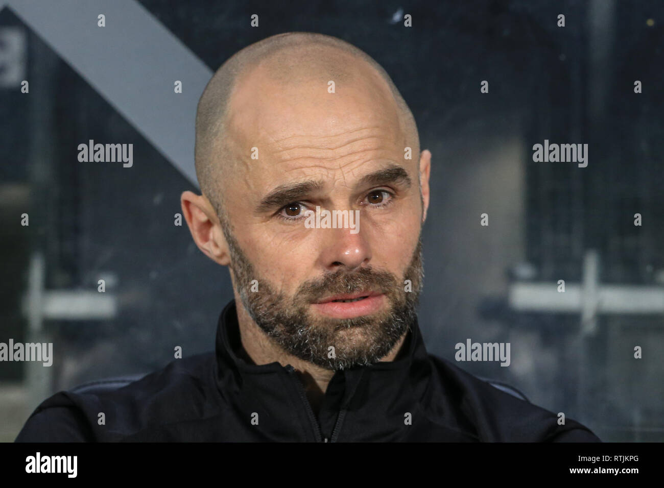 12. Januar 2019, kcom Stadion, Hull, England; Sky Bet Meisterschaft, Hull City vs Rotherham United; Paul Warne Manager von Rotherham United Credit: Mark Cosgrove/News Bilder der Englischen Football League Bilder unterliegen DataCo Lizenz Stockfoto