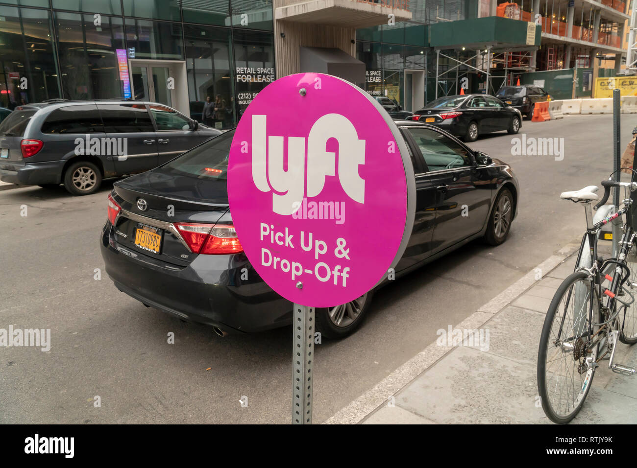 Taxi abholpunkt zeichen Stockfotos und bilder Kaufen Alamy