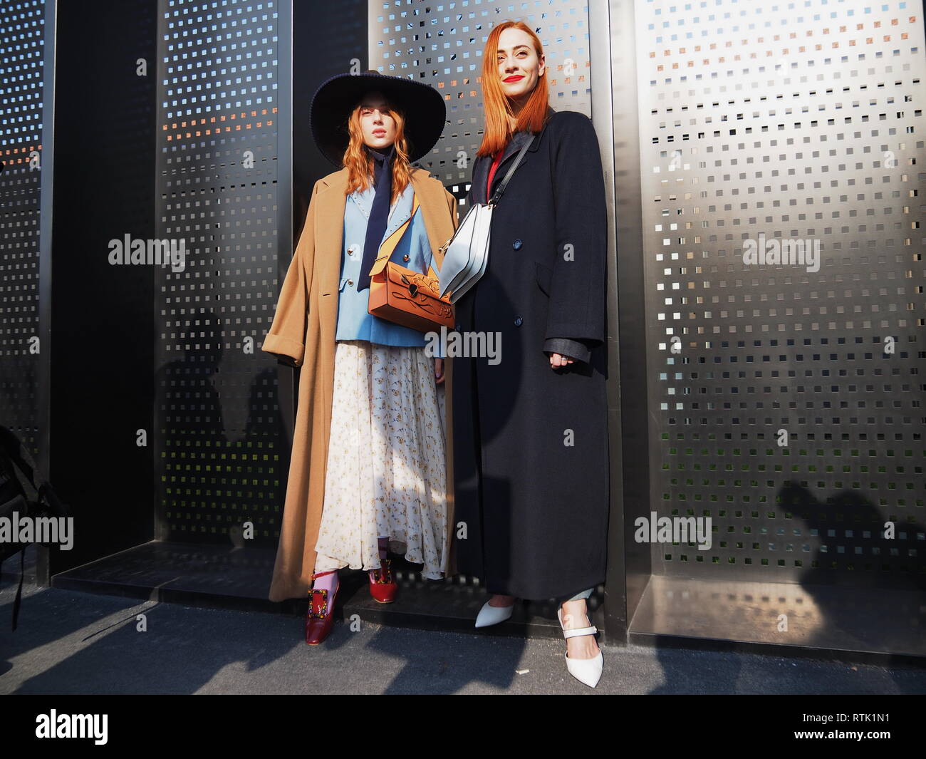 Mailand, Italien: 20. Februar 2019: Mode Blogger Street Style Outfit vor Gucci Modenschau während Mailänder Mode - Stockfoto