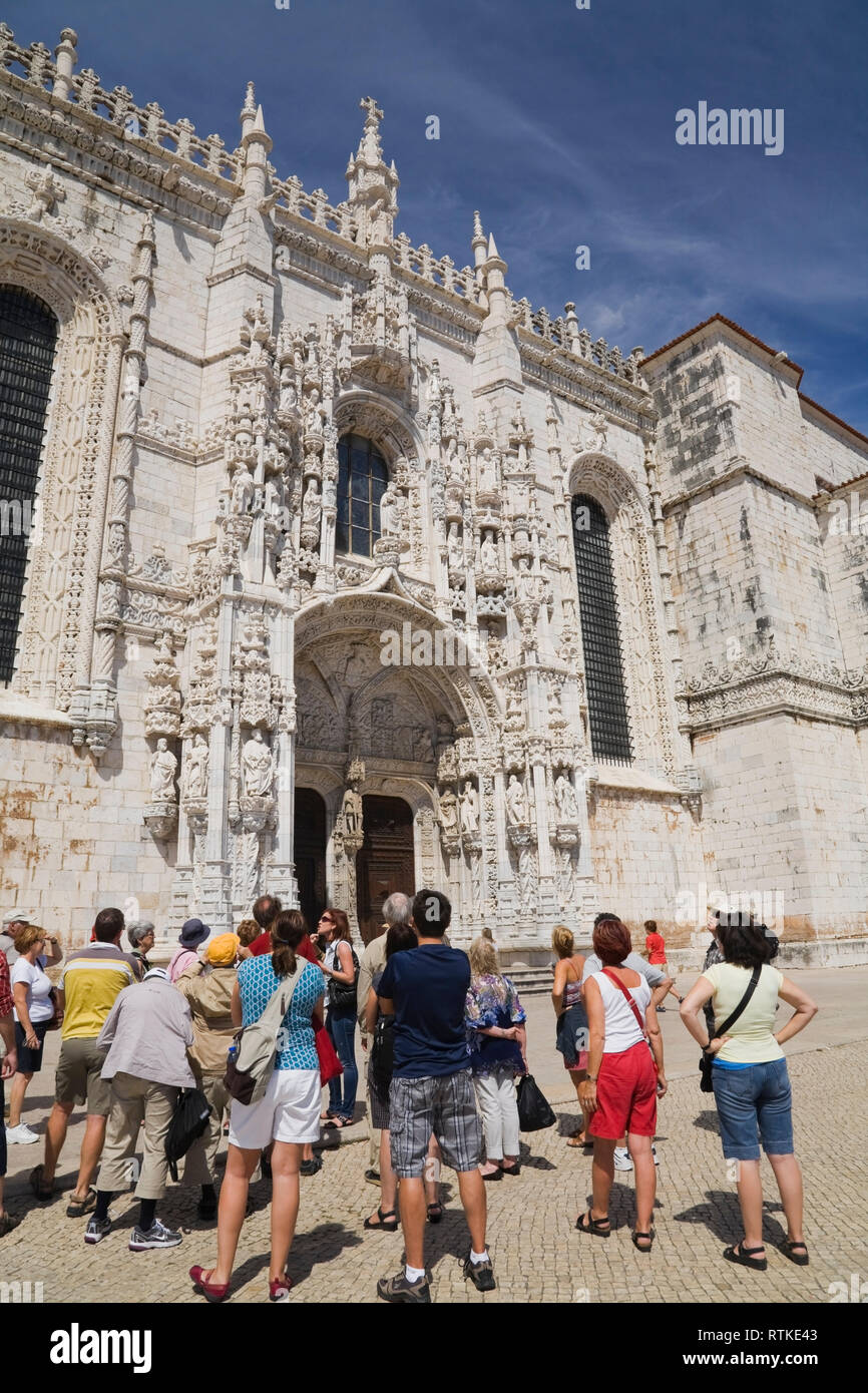 Touristen an das Hieronymus-Kloster, Lissabon, Portugal, Europa Stockfoto