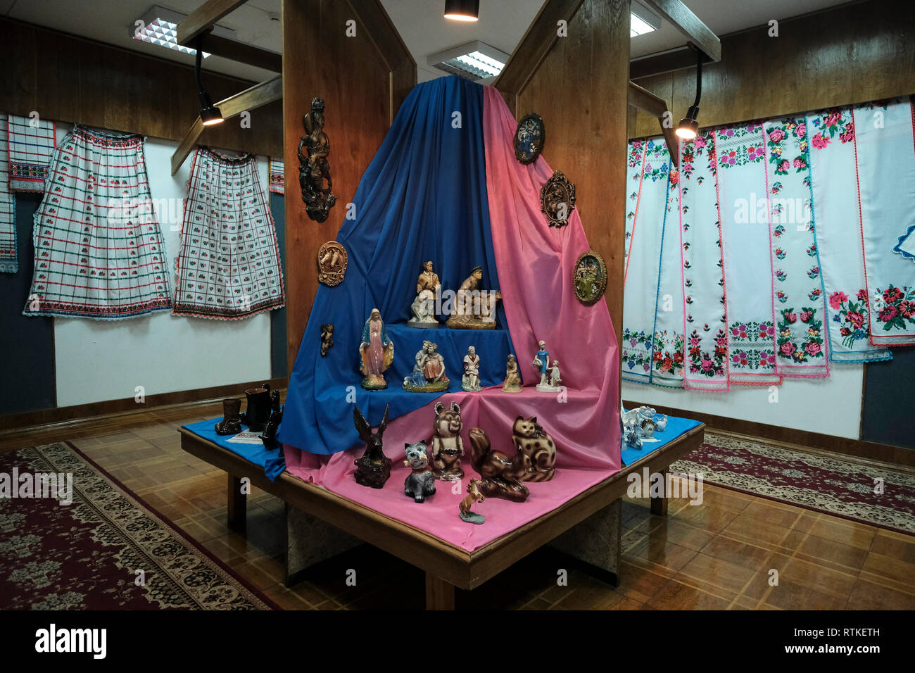 Ethnographische Ausstellung im Motal Folk Arts Museum in Motol oder Motal, einem Township in Ivanava Raion in der Region Brest Weißrussland Stockfoto