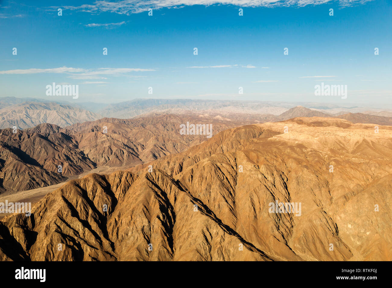 Luftaufnahme der Wüste Relief in der Nähe der Linien von Nazca, Peru Stockfoto