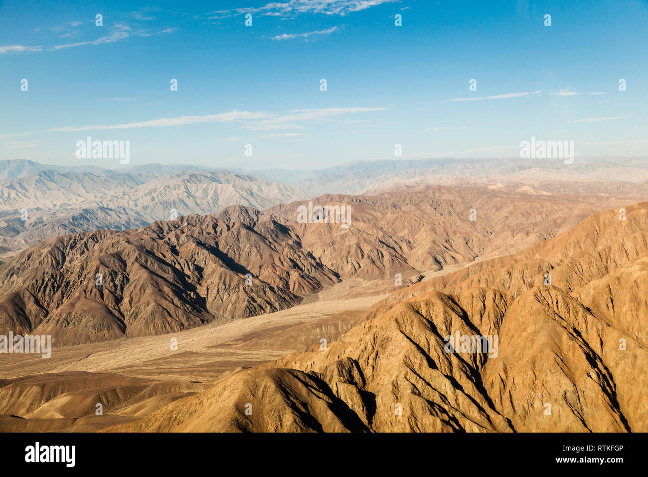 Luftaufnahme der Wüste Relief in der Nähe der Linien von Nazca, Peru Stockfoto