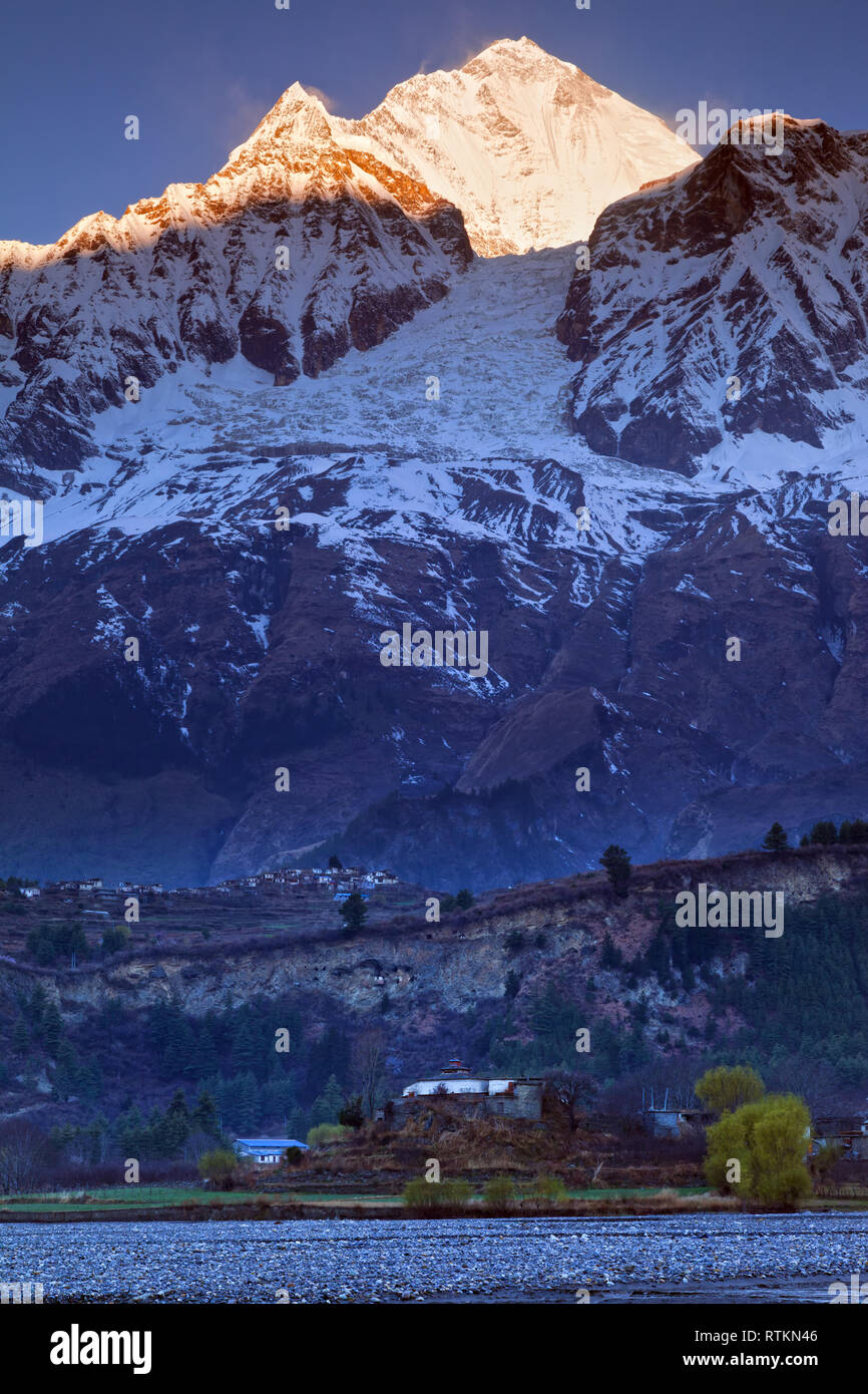 Dhaulagiri peak in Nepal Stockfoto